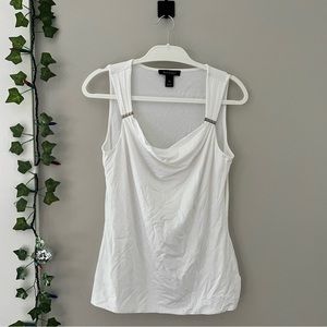 Simple White WHBM Tank